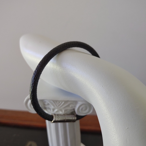 Louis Vuitton Damier Graphite Keep It Bracelet 19 - Picture 5 of 6